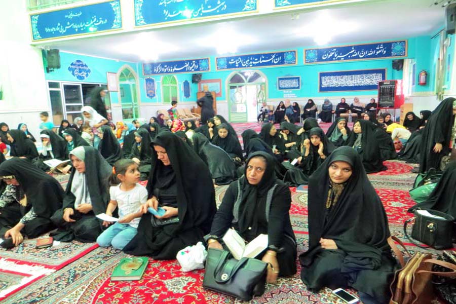 عکس بر آستان جانان خواهران