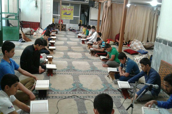 مراسم معنوی اعتکاف رمضانیه با شکوه خاصی به پایان رسید