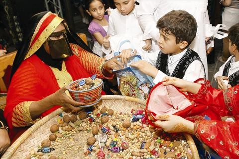 مراسم سنتی پايان ماه رمضان در قطر + عکس