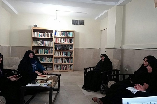 جلسه مشترک اتحادیه تشکل های قرآنی و اتحادیه مؤسسات مردمی البرز برگزار شد