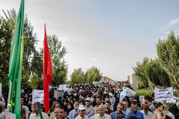 برگزاری راهپیمایی عفاف و حجاب در اصفهان