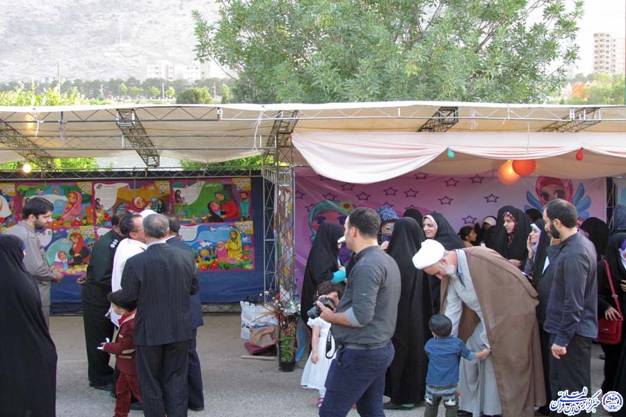 گردهمایی «مدافعان حریم خانواده» در خرم‌آباد + عکس