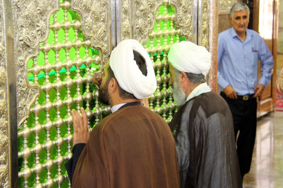 آیین غبارروبی حرم امامزاده محمد(ع) کوهدشت + عکس