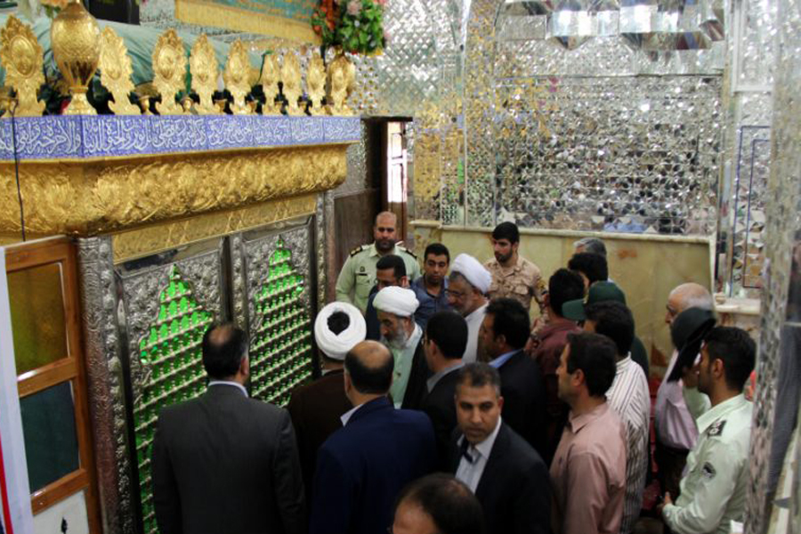 آیین غبارروبی حرم امامزاده محمد(ع) کوهدشت + عکس