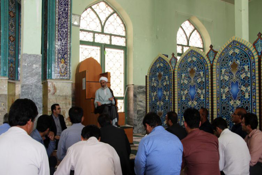 آیین غبارروبی حرم امامزاده محمد(ع) کوهدشت + عکس