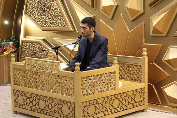 شروع مجدد جلسات تخصصی قرآن «غلامرضا شاهمیوه» در اصفهان شروع مجدد جلسات تخصصی قرآن «غلامرضا شاهمیوه» در اصفهان