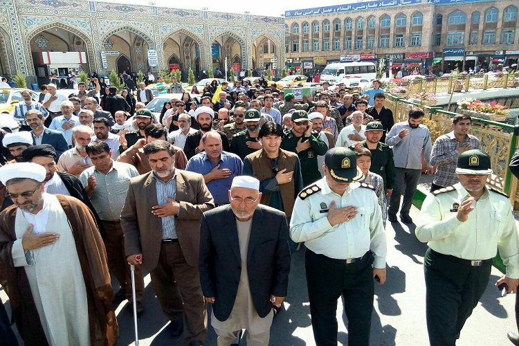 تشییع پیکر مدافع حرم زینبی در جوار حرم رضوی