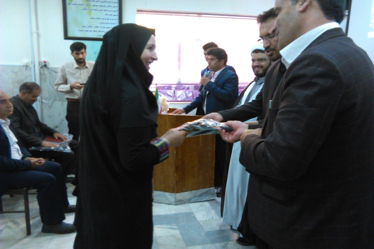 جشن هفته بهزیستی در خمین برگزار شد