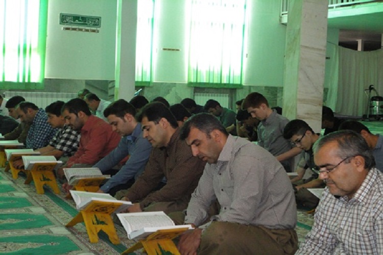 برگزاری محفل انس با قرآن در مریوان