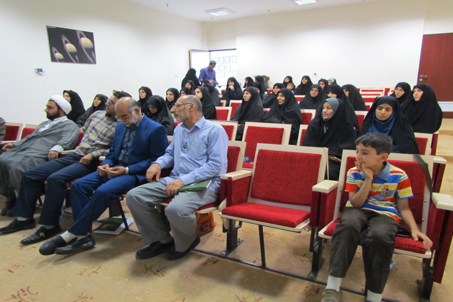 مجمع عمومی اتحادیه مؤسسات قرآنی لرستان تشکیل جلسه داد