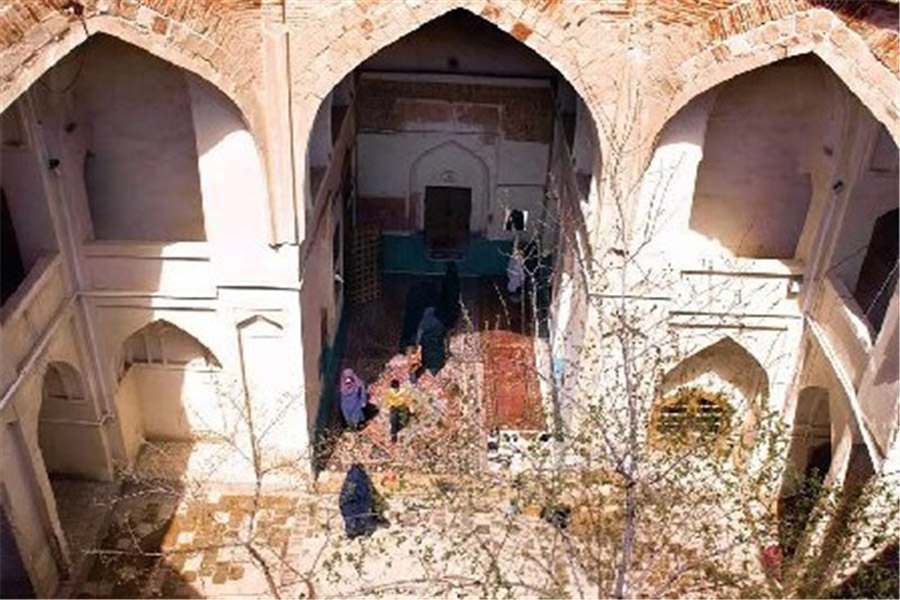 امامزاده قاسم(ع) ازنا؛ بنایی با ۸ قرن قدمت + عکس امامزاده قاسم(ع) ازنا؛ بنایی با ۸ قرن قدمت + عکس