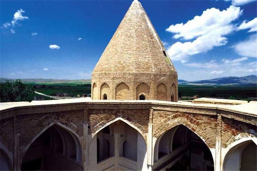 امامزاده قاسم(ع) ازنا؛ بنایی با ۸ قرن قدمت + عکس امامزاده قاسم(ع) ازنا؛ بنایی با ۸ قرن قدمت + عکس
