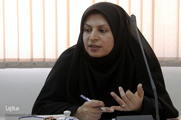 میزگرد «بررسی راهکارها و آسیب‌های عفاف و حجاب در جامعه» در ایکنا یزد