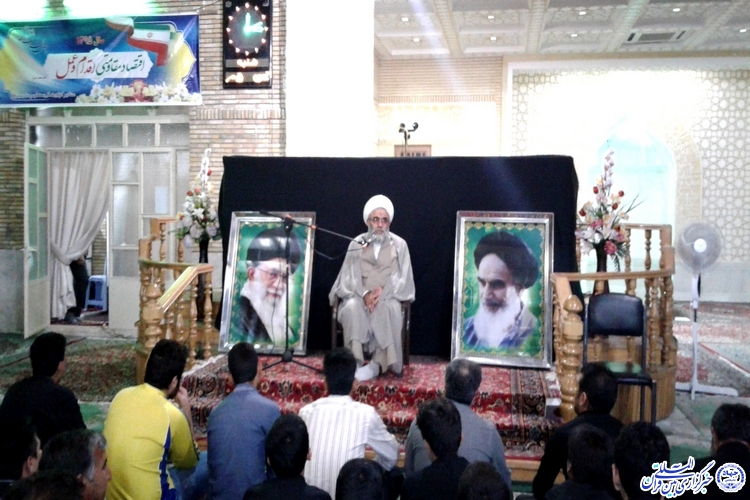 برگزاری مراسم اولین شب قدر در مصلی سبزوار با حضور حاج صادق آهنگران+عکس