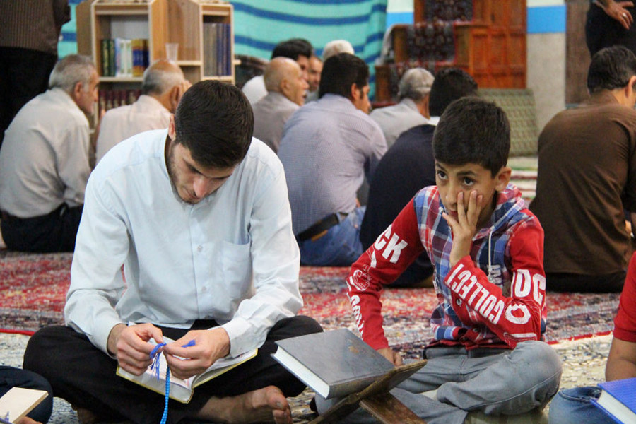 برگزاری کلاس آموزش قرآن قرآن در مسجد جامع کوهدشت