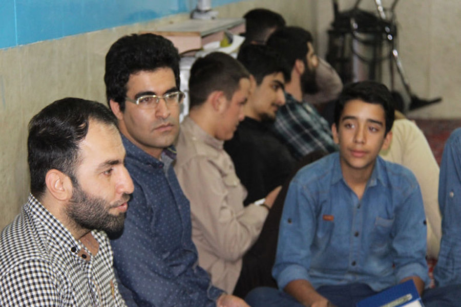 برگزاری کلاس آموزش قرآن قرآن در مسجد جامع کوهدشت