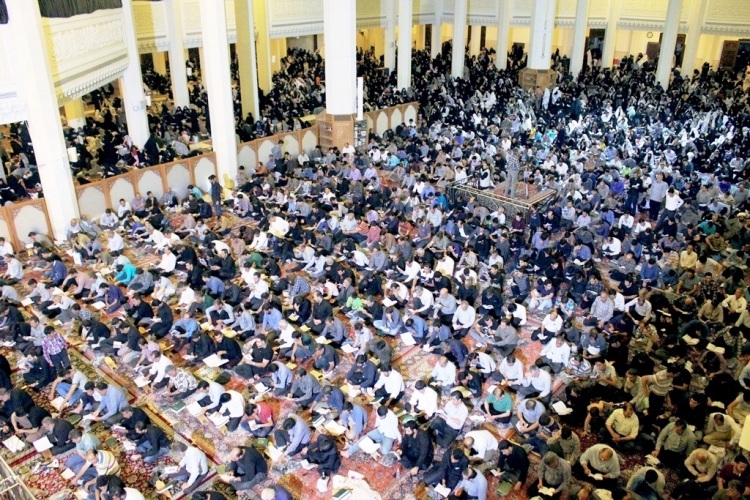 نواهایی از جنس استغاثه و دعا در شب‌های قدر حریم امن ولایت/ امیدهایی که با نوای «الغوث» جان گرفت