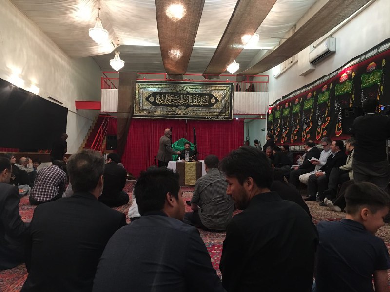 ضیافت افطار در مرکز اسلامی پاریس + عکس