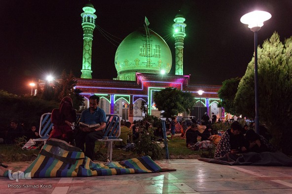احیای شب قدر بیست و یکم رمضان در امام زاده طاهر کرج
