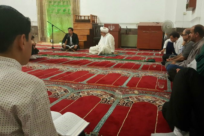 محفل انس با قرآن در مسجد کبود ایروان + عکس