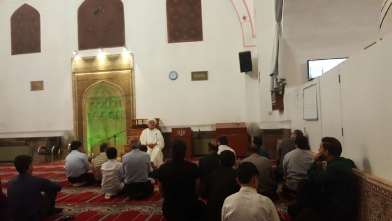 محفل انس با قرآن در مسجد کبود ایروان + عکس