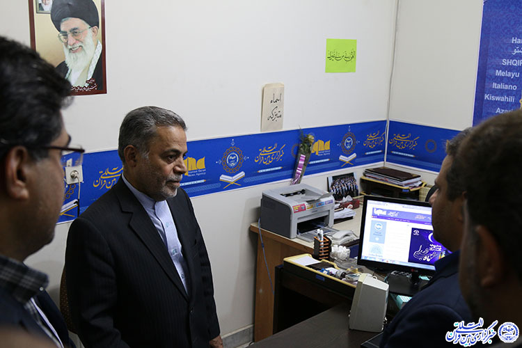 بازدید استاندار از خبرگزاری ایکنای یزد+عکس