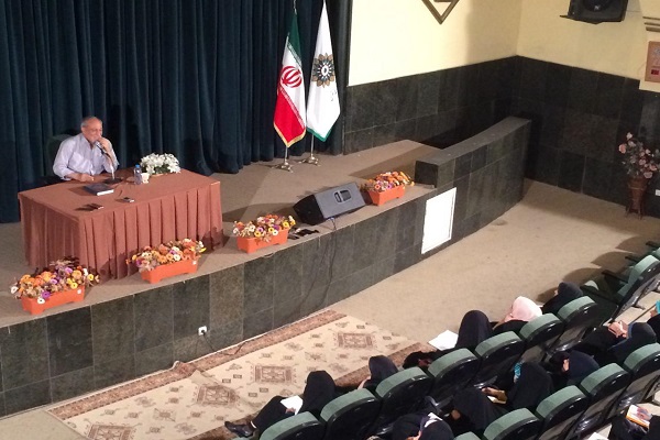 فرهنگسرای قرآن میزبان کارگاه مهارتهای زندگی خدام حسینی فرهنگسرای قرآن میزبان کارگاه مهارتهای زندگی خدام حسینی