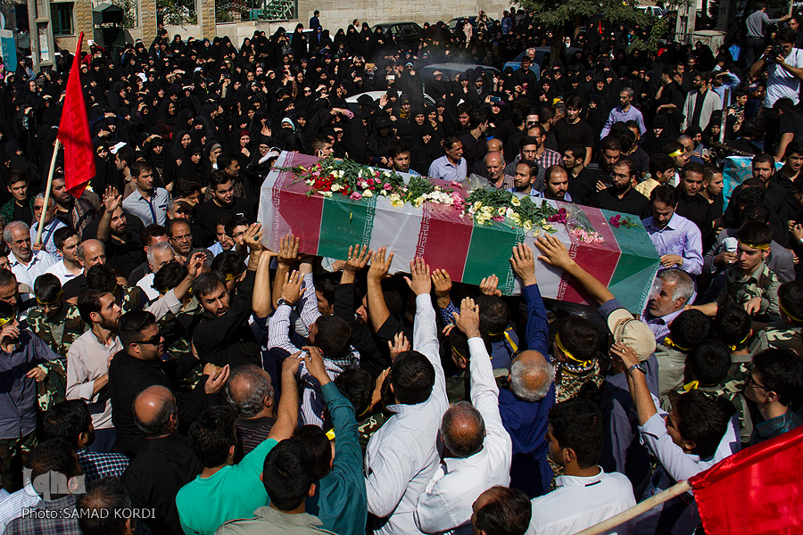 تشییع پیکر مطهر شهید مدافع حرم «محمود نریمانی»