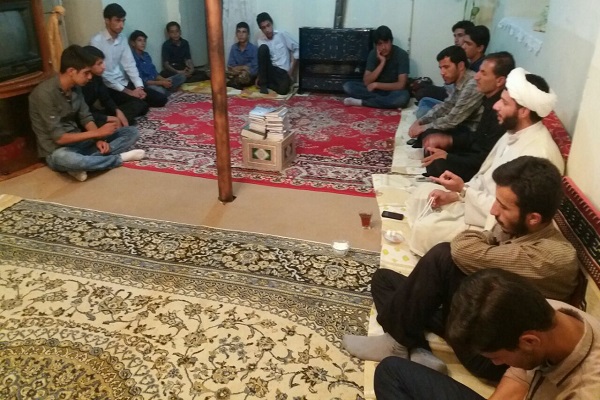 برپایی دوره آموزش تفسیر قرآن در دارالقرآن ولیعصر(عج) برپایی دوره آموزش تفسیر قرآن در دارالقرآن ولیعصر(عج)