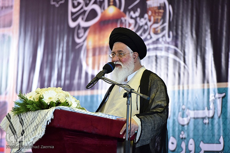 افتتاح 18 پروژه در حاشیه شهر مشهد با حضور آیت‌الله مکارم شیرازی