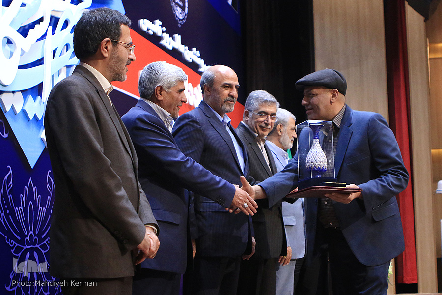 مراسم تجلیل از برترین جهادگران دانشگاهی برگزار شد