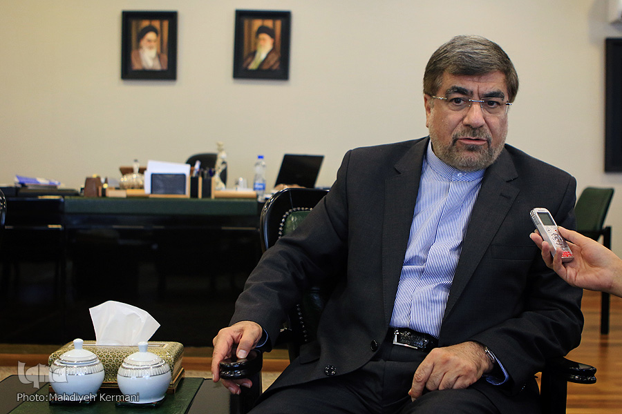 همه انتظارات وزیری که می‌داند خبرنگاران کتک می‌خورند