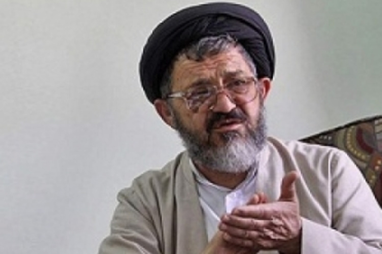 حجتالاسلام اکرمی، عضو جامعه روحانیت مبارز حجتالاسلام اکرمی، عضو جامعه روحانیت مبارز