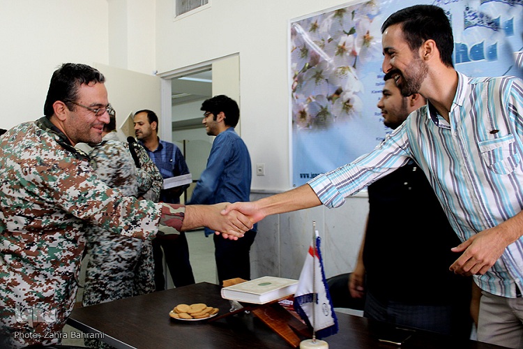 بازدید مسئولان عقیدتی سیاسی پدافند هوایی اراک از ایکنای مرکزی