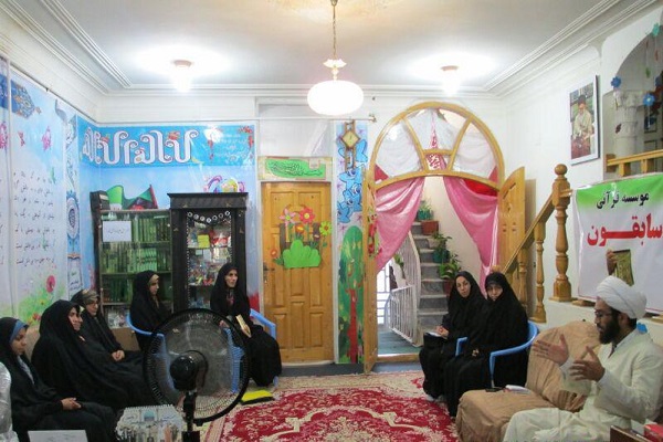 جلسه اخلاق اسلامی در مؤسسه قرآنی سابقون آبدانان برگزار شد جلسه اخلاق اسلامی در مؤسسه قرآنی سابقون آبدانان برگزار شد
