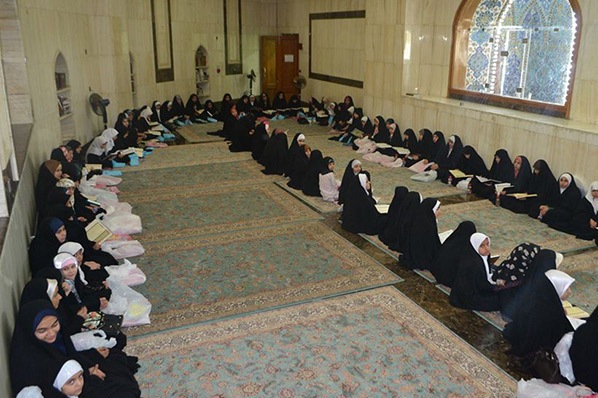 تجلیل از 150 دختر حافظ قرآن در کربلا