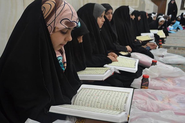 تجلیل از 150 دختر حافظ قرآن در کربلا