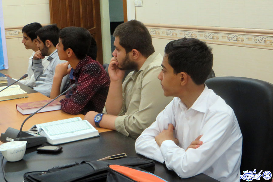آموزش تخصصی حفظ و قرائت قرآن ویژه دانش‌آموزان لرستان + عکس