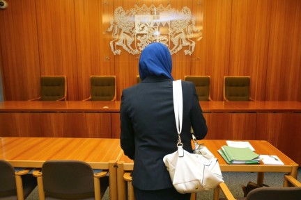 درخواست ممنوعیت حجاب در دادگاههای آلمان درخواست ممنوعیت حجاب در دادگاههای آلمان