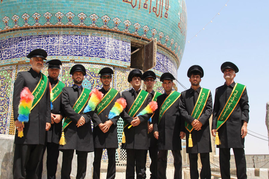 رونمایی پرچم گنبد امامزاده محمد(ع) کوهدشت + عکس