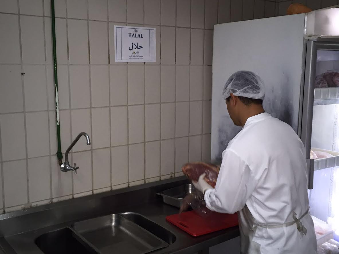بوفه حلال در المپیک مشتری غیر مسلمان دارد/ چرایی استقبال + عکس