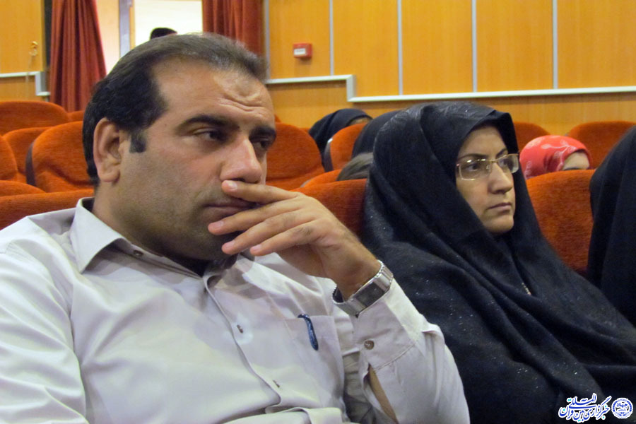 منتخبان جشنواره کتابخوانی رضوی در لرستان تجلیل شدند