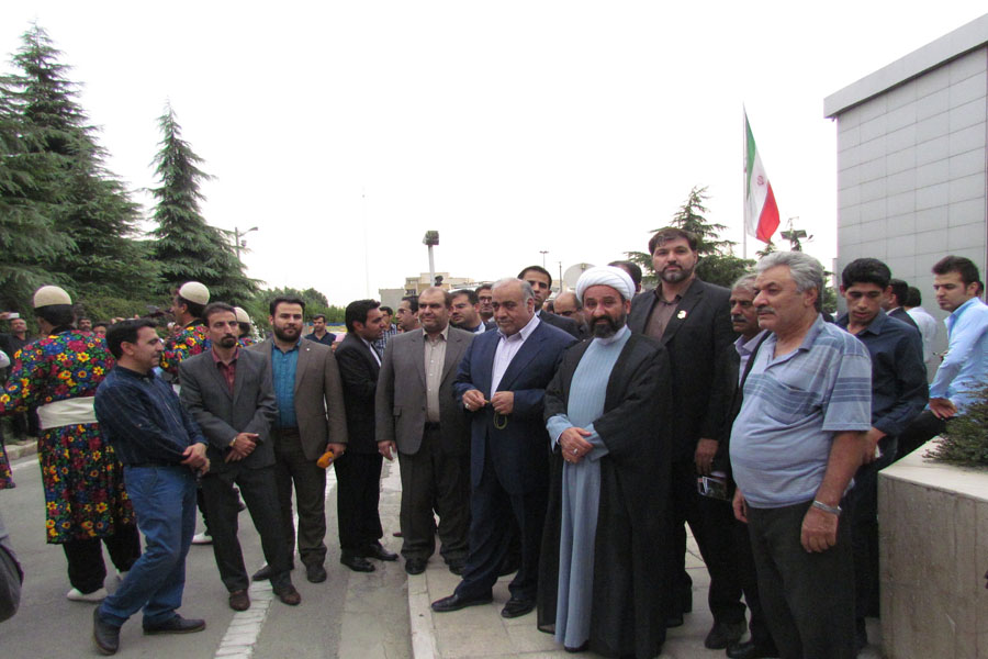 بازدید کاروان قرآنی لرستان از نمایشگاه هفته فرهنگی + عکس