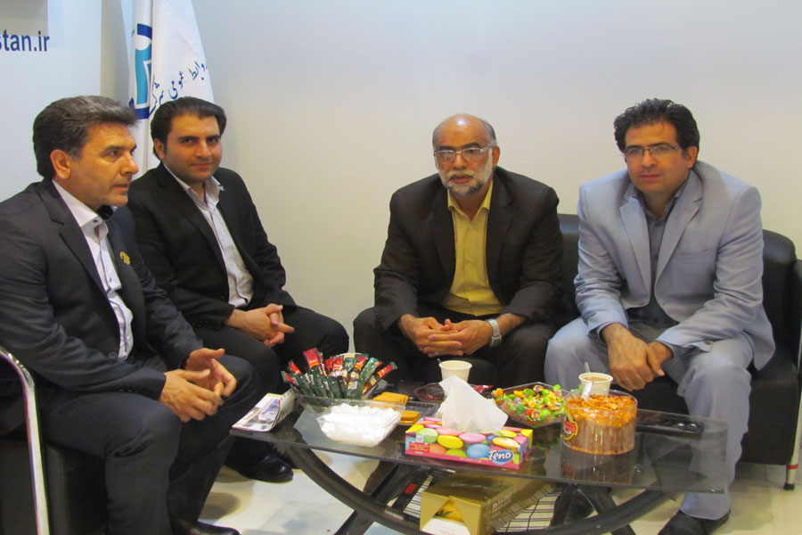 بازدید کاروان قرآنی لرستان از نمایشگاه هفته فرهنگی + عکس