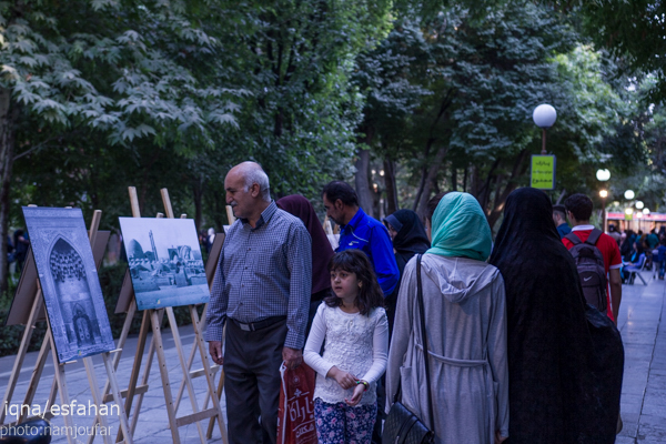 سه شنبه های بدون خودرو در خیابان چهارباغ اصفهان