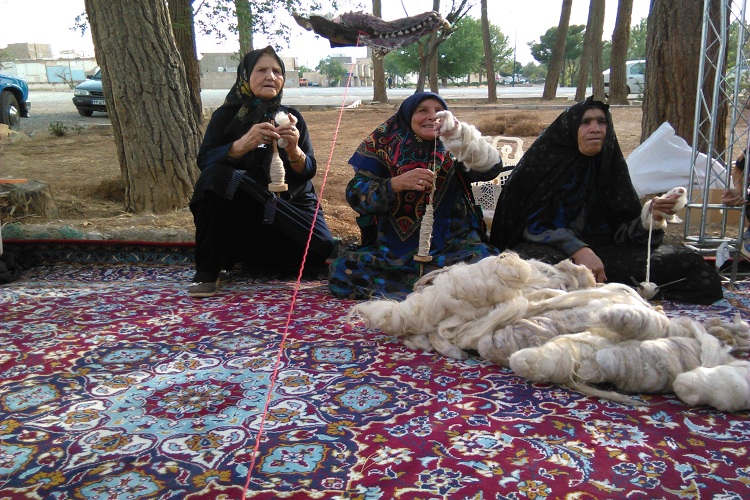 جشن سنتی قالیبُران در خمین برگزار شد+عکس جشن سنتی قالیبُران در خمین برگزار شد+عکس