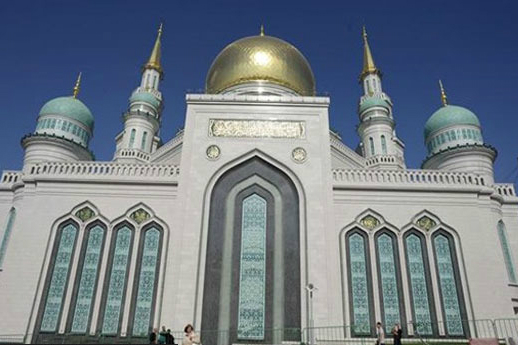 مسجد جامع مسکو؛ میزبان سوگواران شهادت امام صادق(ع)