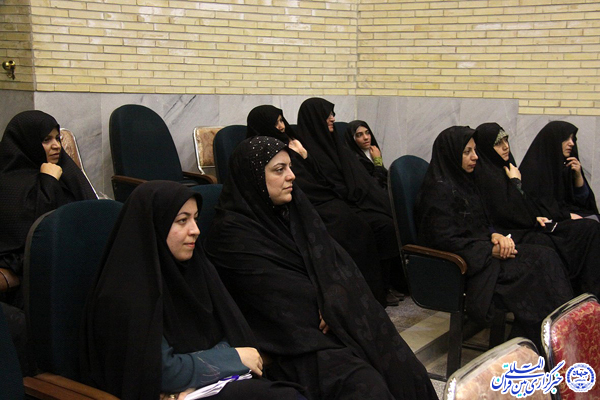 سرپرست خبرگزاری ایکنا استان یزد تجلیل شد