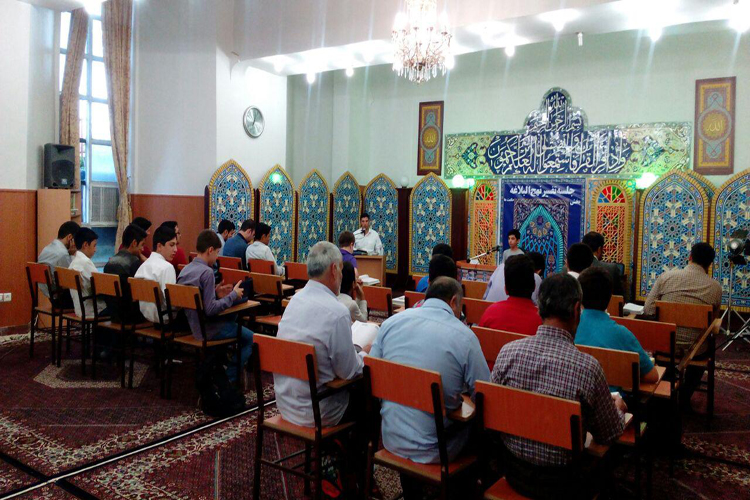 آغاز به کار جلسه عمومی قرآن کریم زنجان در گرامیداشت قاریان مهاجر الی‌الله