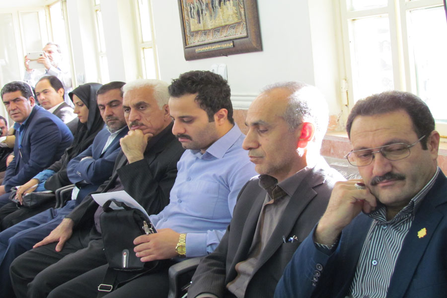 دیدار مدیران دستگاه‌های اجرایی لرستان با نماینده ولی‏‌فقیه + عکس